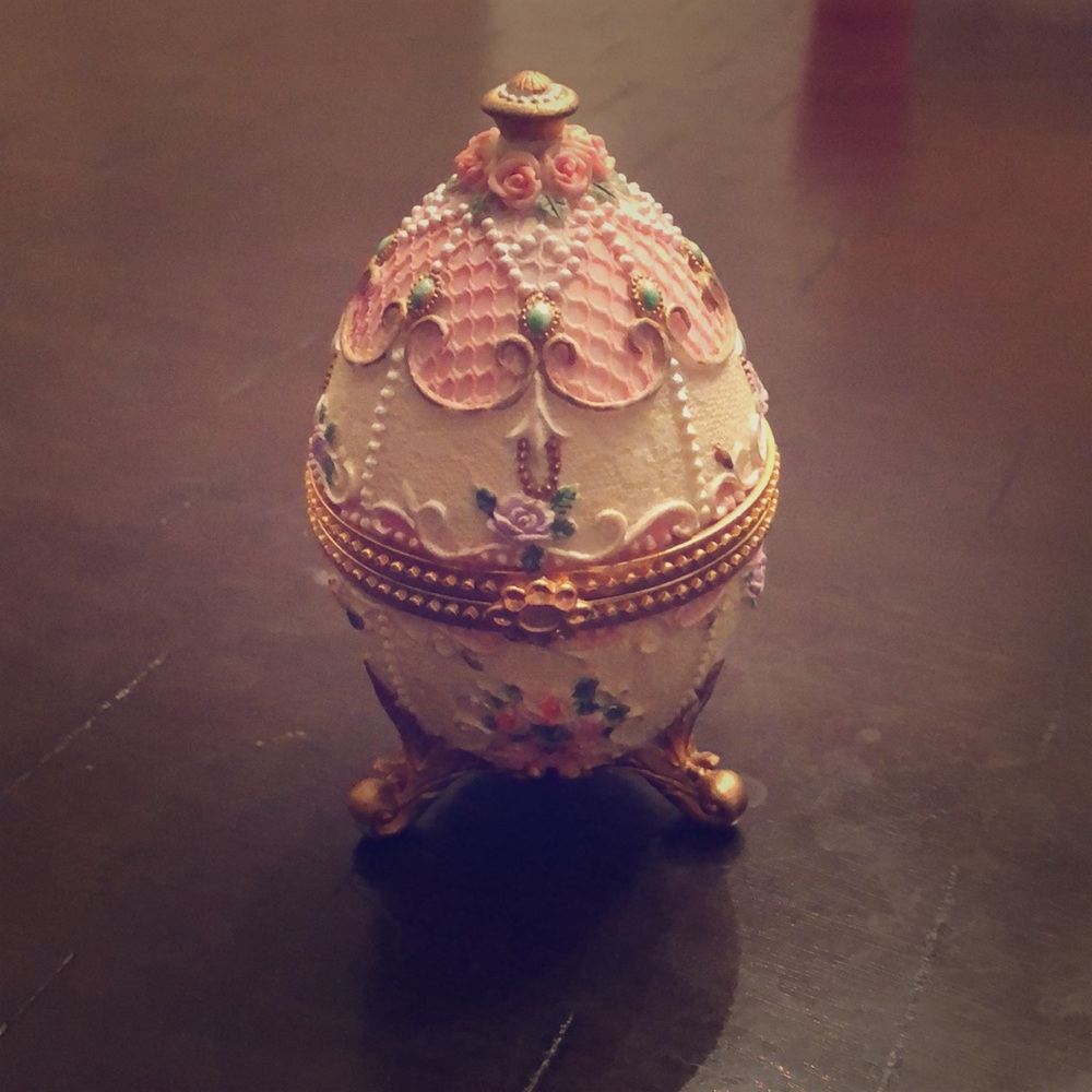 Egg Jewelry Holder